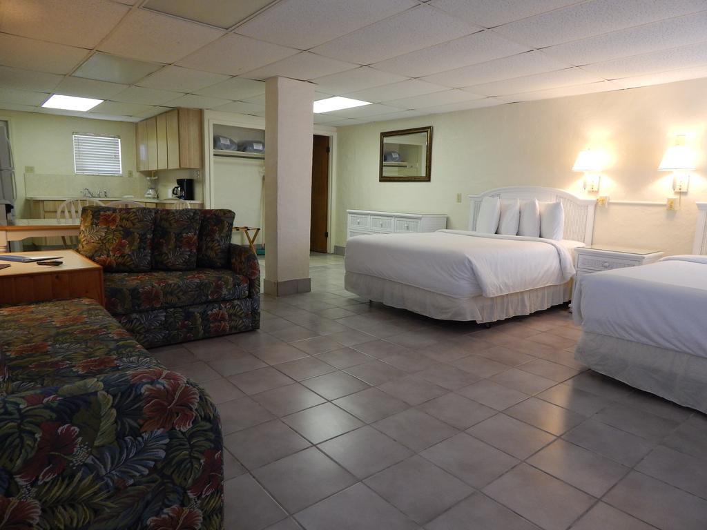 Parmer'S Resort Little Torch Key Bagian luar foto