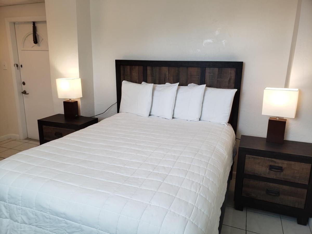 Parmer'S Resort Little Torch Key Bagian luar foto