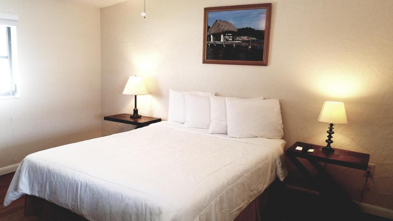 Parmer'S Resort Little Torch Key Bagian luar foto